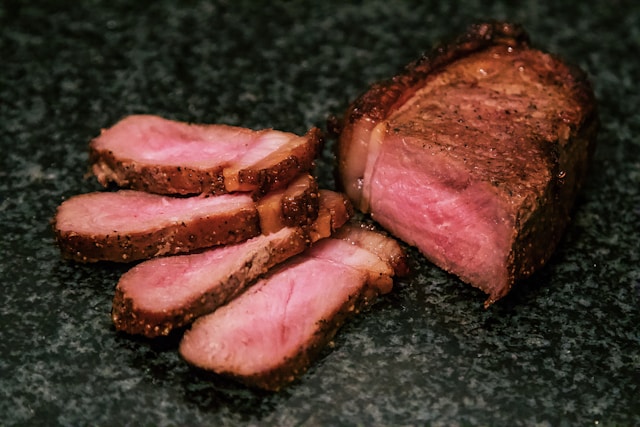 Carne vermelha assada
