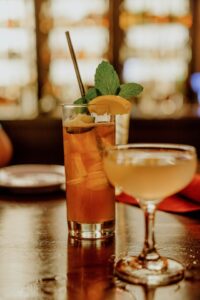 Bebida alcoólica atrasa o emagrecimento